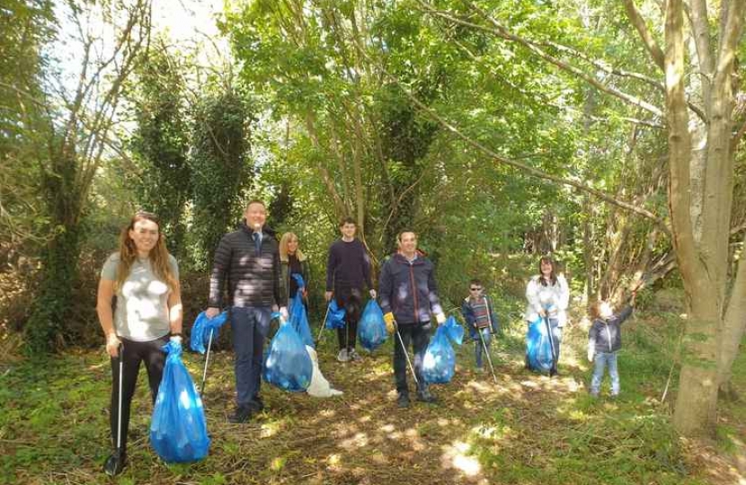 MP helps clean up Rhyl's Brickfield Pond